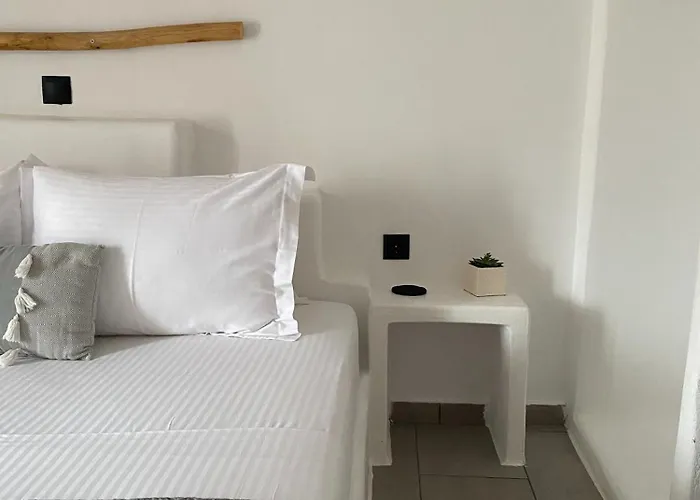 Thiramna Apts Kythnos