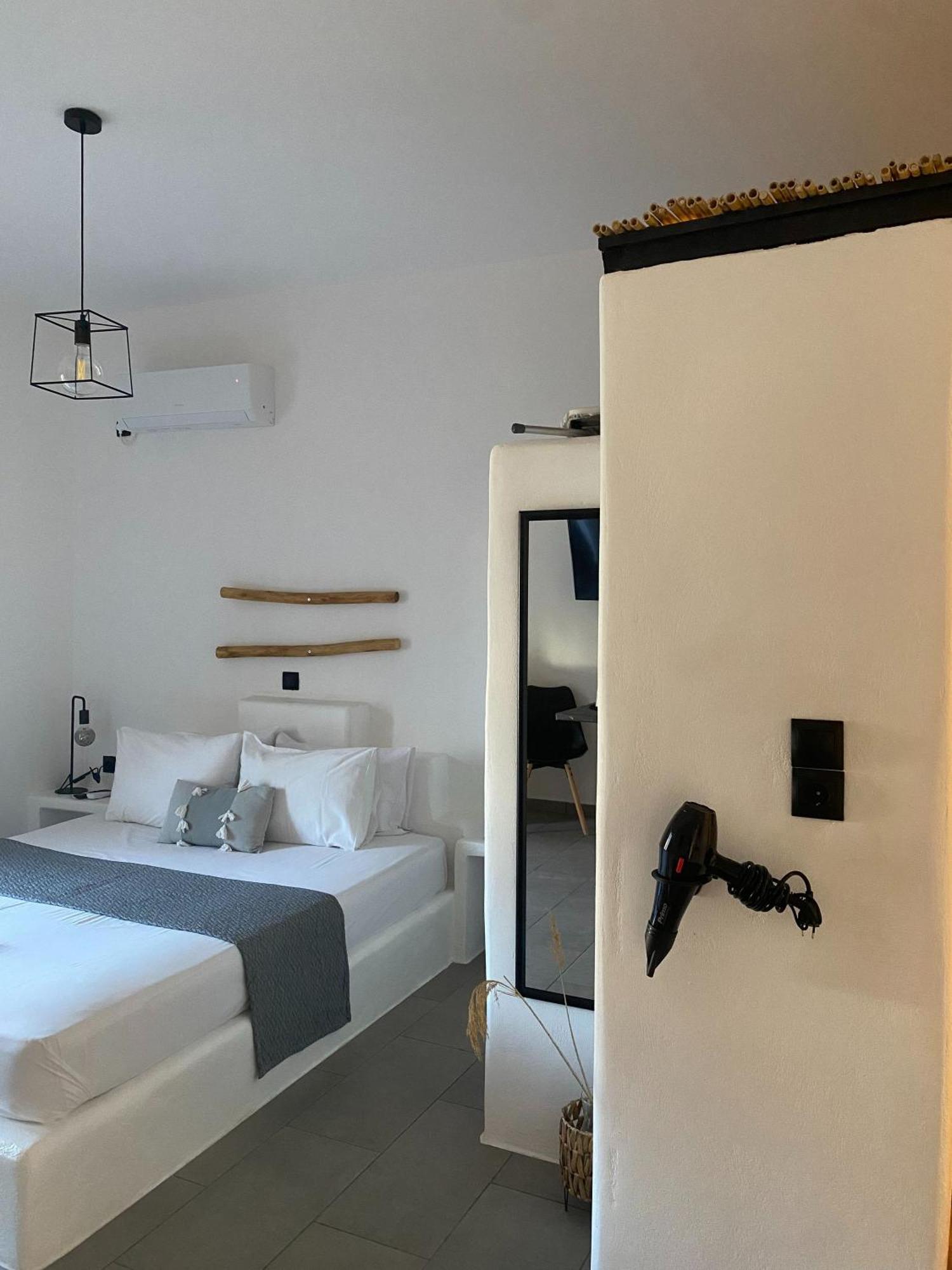 Thiramna Apts Kythnos Apartment *
